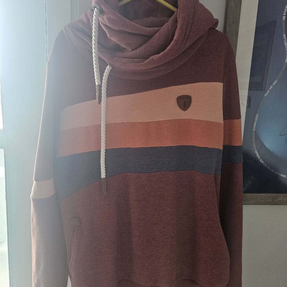 Wanakome Maroon Hoodie with Rope Detail